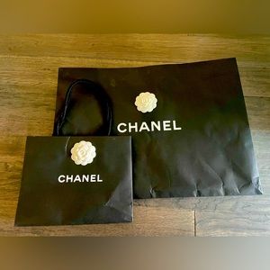 CHANEL paper bag set